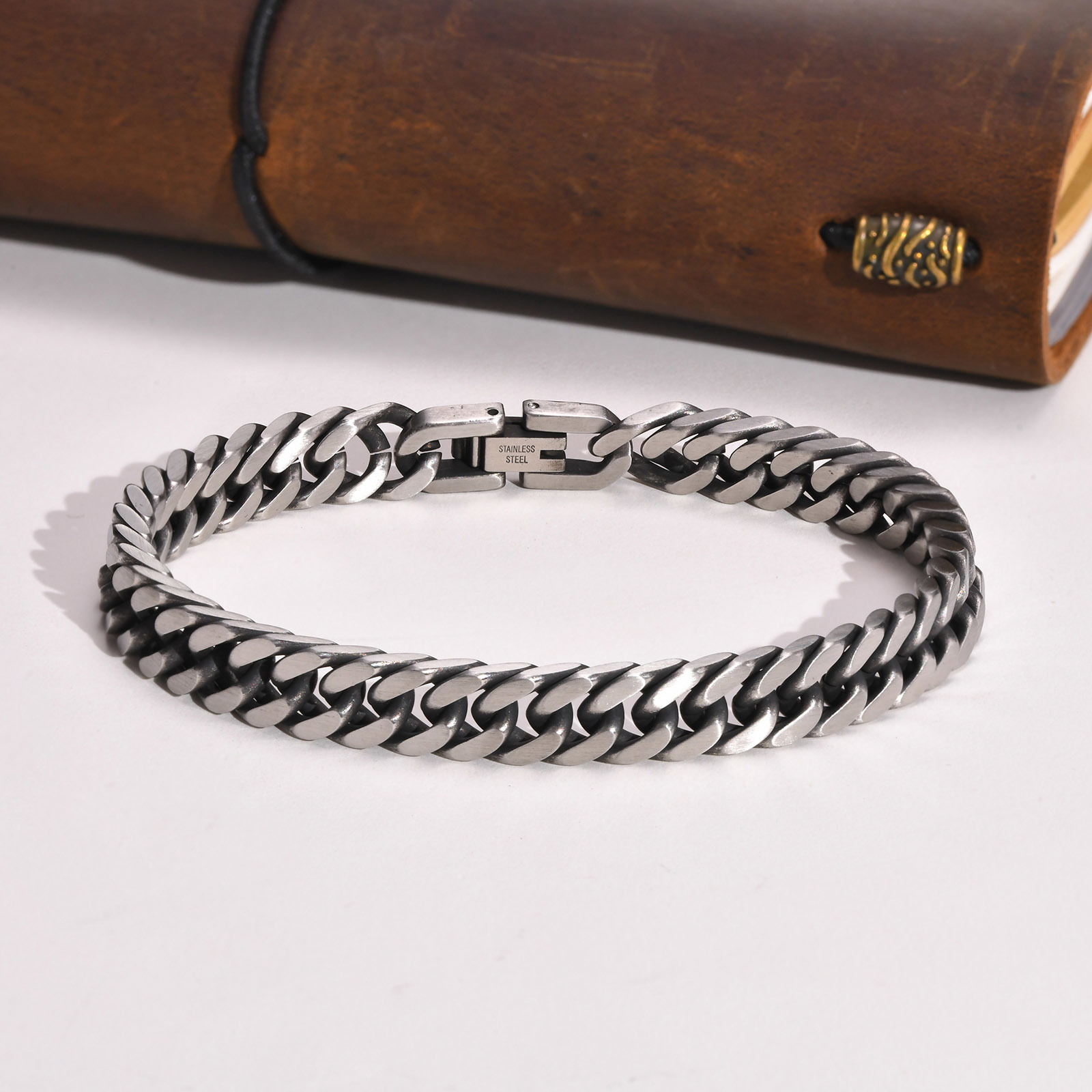 Vnox Chunky Retro Cuban Chain  - Ceramic Link Bracelet recension och pris